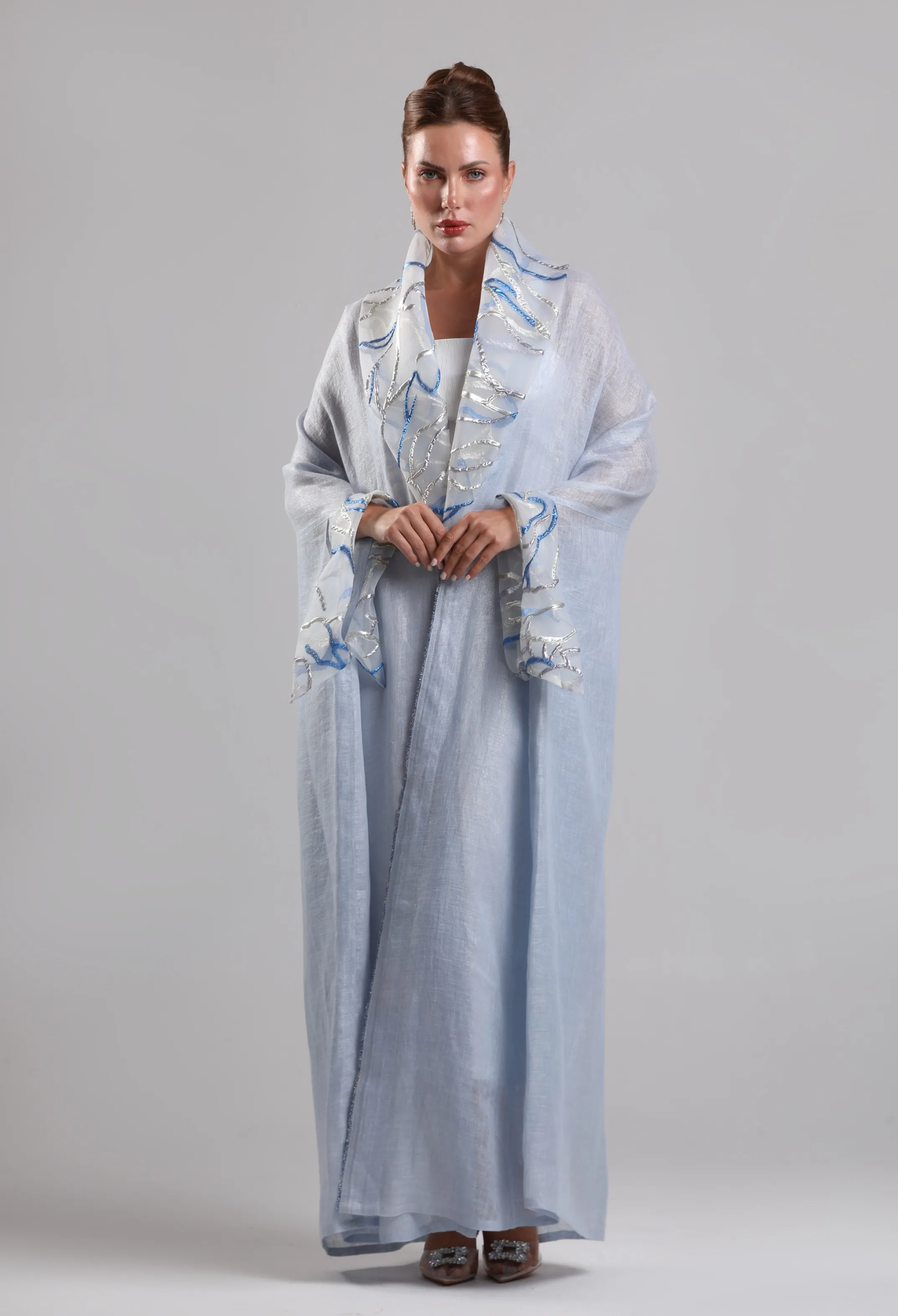 بشت لينن فاخر بالأزرق الفاتح مع الفضي