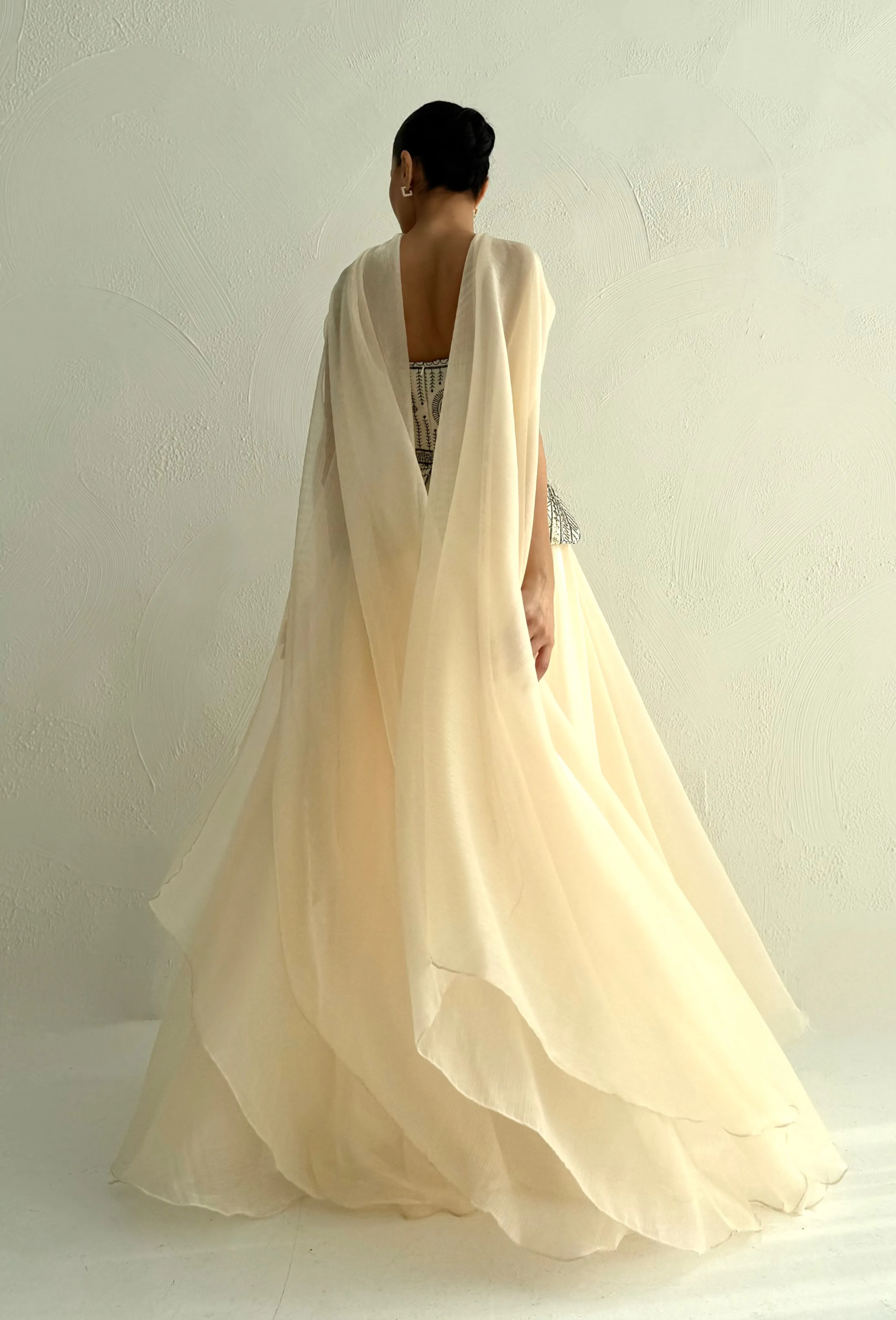 فستان لينن مطرز