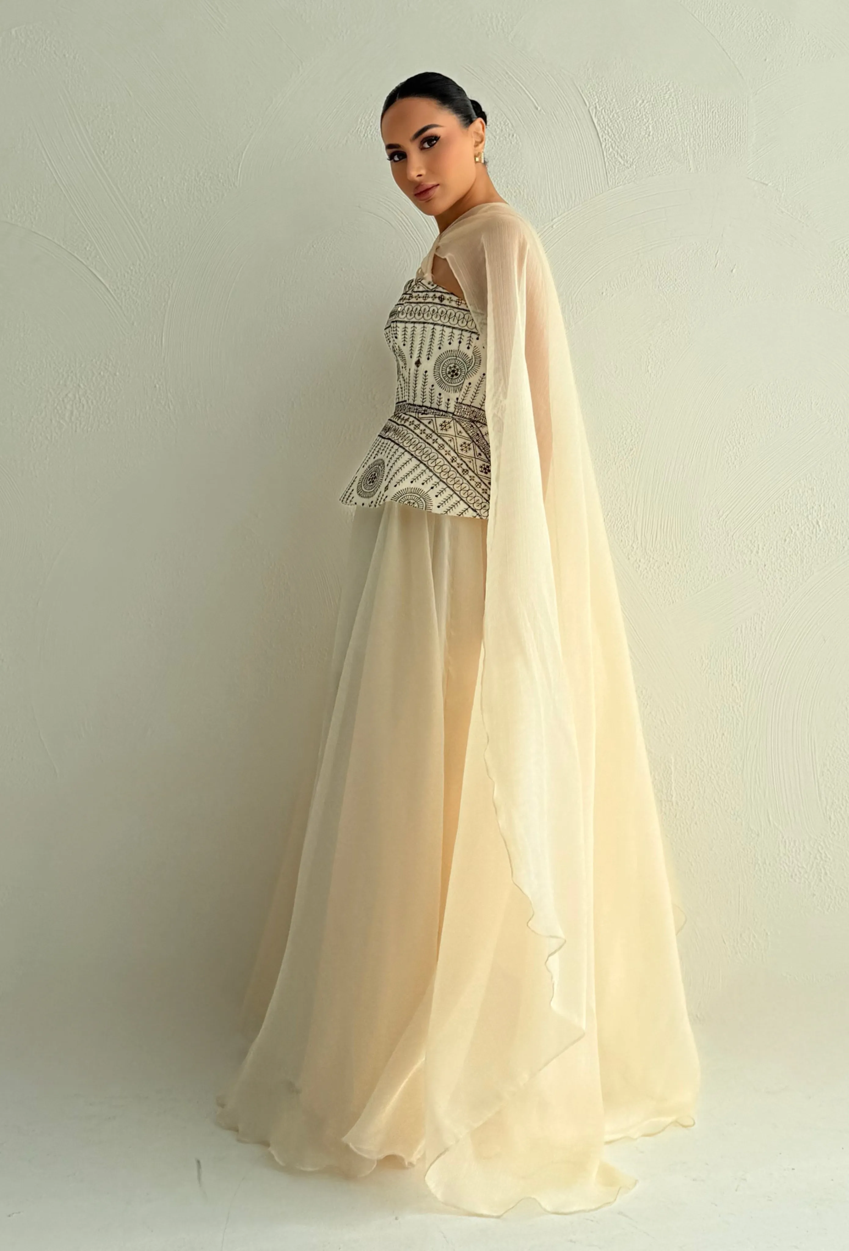 فستان لينن مطرز